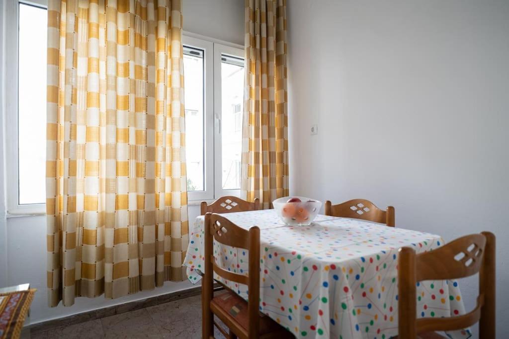 Theoni Central Apartment Калампака Екстериор снимка